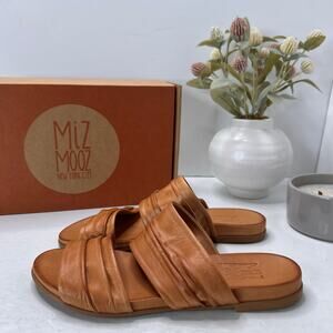 Miz Mooz Tevin Leather Slip On Sandals Brandy Women 39/8.5 Tried On Buttery Soft